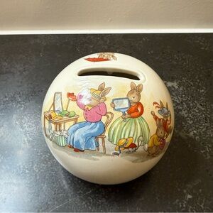 Vintage Bunnykins Royal Doulton Coin Money Bank Hat Shop Scene 3.5", 1936